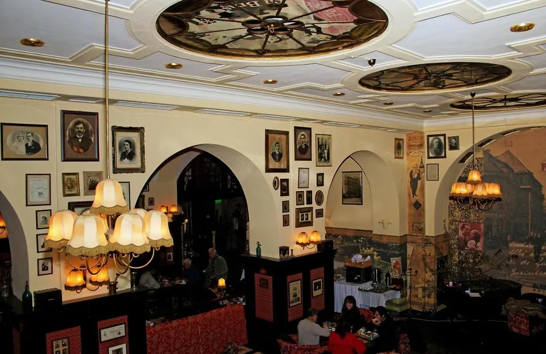Hotel Coroana-1
